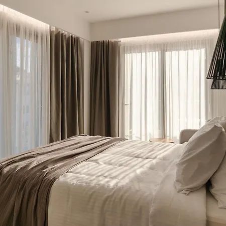 Batis Aparthotel 3*